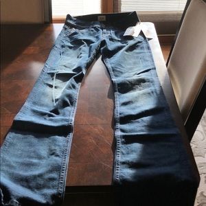 Hudson Midrise Signature jeans. New w/tags
